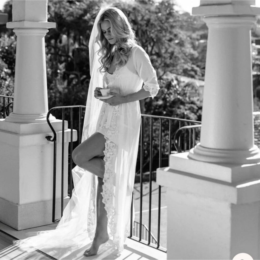 Le Rose Stories Iris Lace Trim Maxi - Includes Slip XS/S